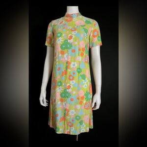 Vintage 60s Flower Power Dress